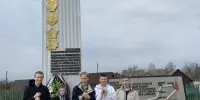 Уборка памятника первой Московский Дивизии