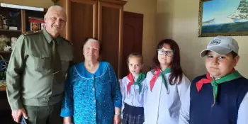 Вручение юбилейной медали к 80-летию освобождения Беларуси