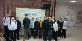 Учащиеся 7г и 9б класса посетили районную центральную библиотеку им. И.Х. Колодеева