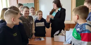Вместе с ребятами 5г класса отрабатывали алгоритм по оказанию первой помощи при кровотечении