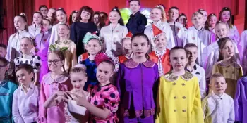Отчётный концерт образцовой студии эстрадной песни "ШТРИХ"