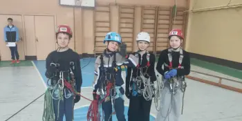 Победа в соревнованиях по туристско-прикладному многоборью в технике пешеходного туризма