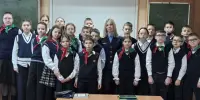 Железная дорога - зона повышенной опасности, где нужно быть внимательным и осторожным.