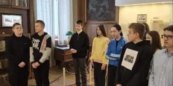 Тыдзень беларуский мовы и літаратуры сёння ўпрыгожыла наведванне музея класіка беларускай літаратуры Янкі Купалы.