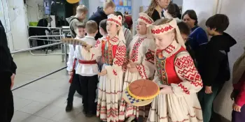 21 февраля на базе ГУО "Средняя школа № 24 г. Борисова совместно с приходом храма св.рвн. кн. Владимира состоялся праздник Масленица.