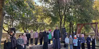Покровская ярмарка: добрые традиции и тепло родительских сердец